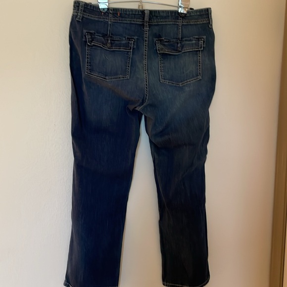 Jag Jeans Relaxed Boyfriend Cropped Jeans - Picture 2 of 6